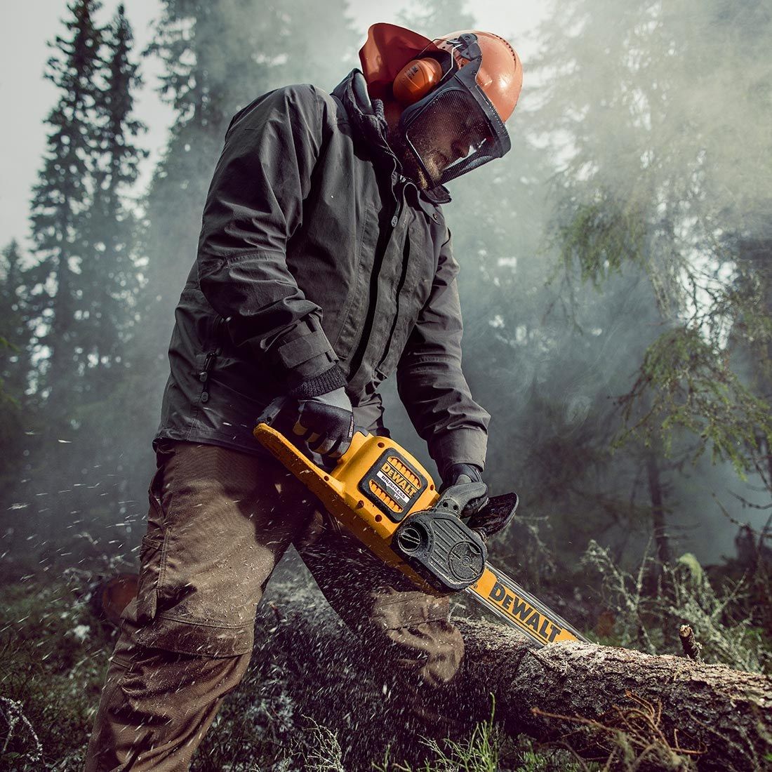 DeWalt DCM575X1-GB 54v XR FLEXVOLT Cordless Brushless Chainsaw inc 1x DCB547 Batt