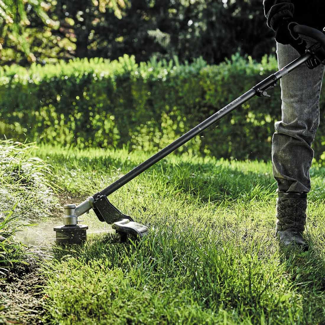 DeWalt DCMAS5713X1-GB 54v XR FLEXVOLT Split Boom With String Trimmer Attachment Inc 1x DCB547 Batt