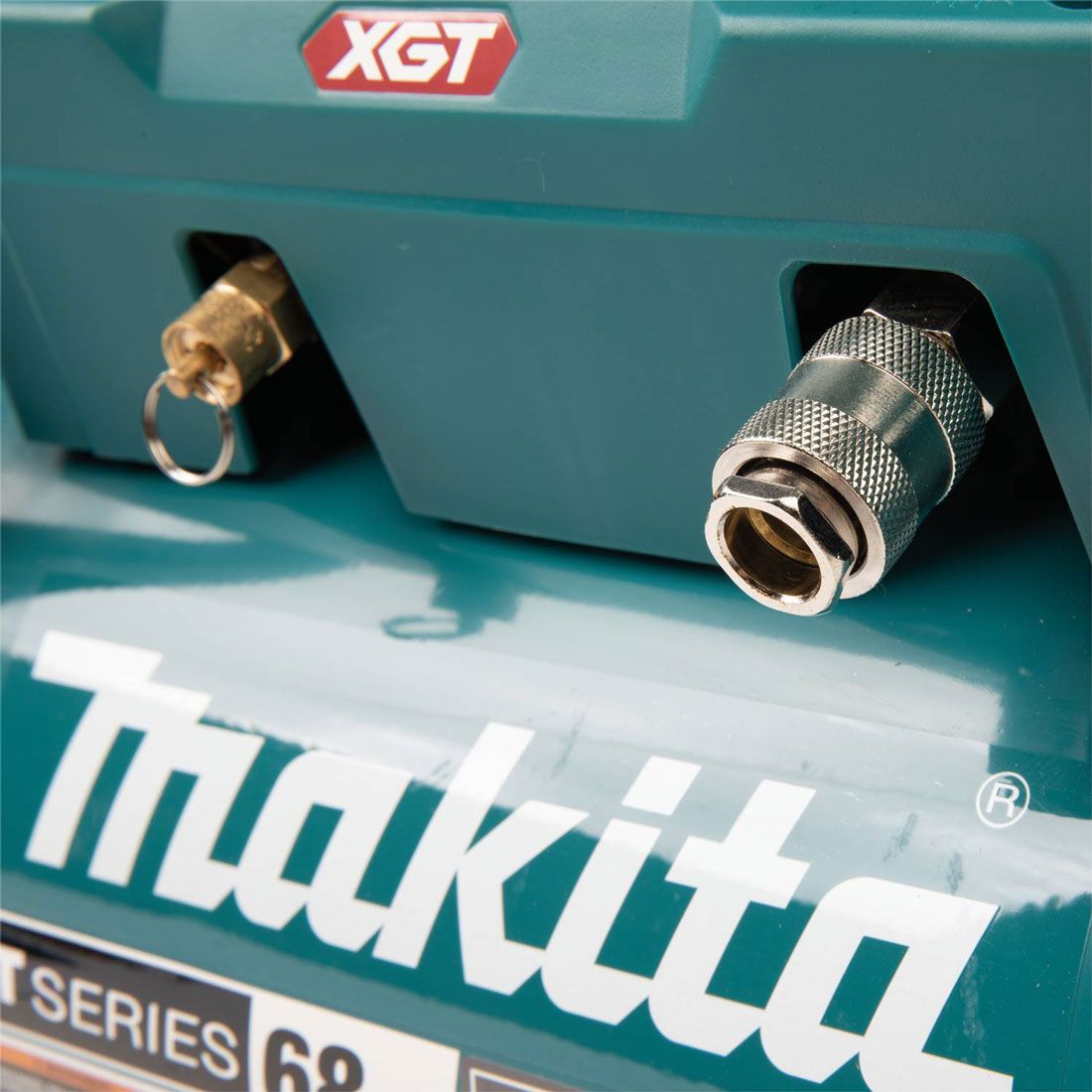Makita AC001GZ 40v Max XGT Quiet Series Brushless 7.6L Air Compressor Body Only