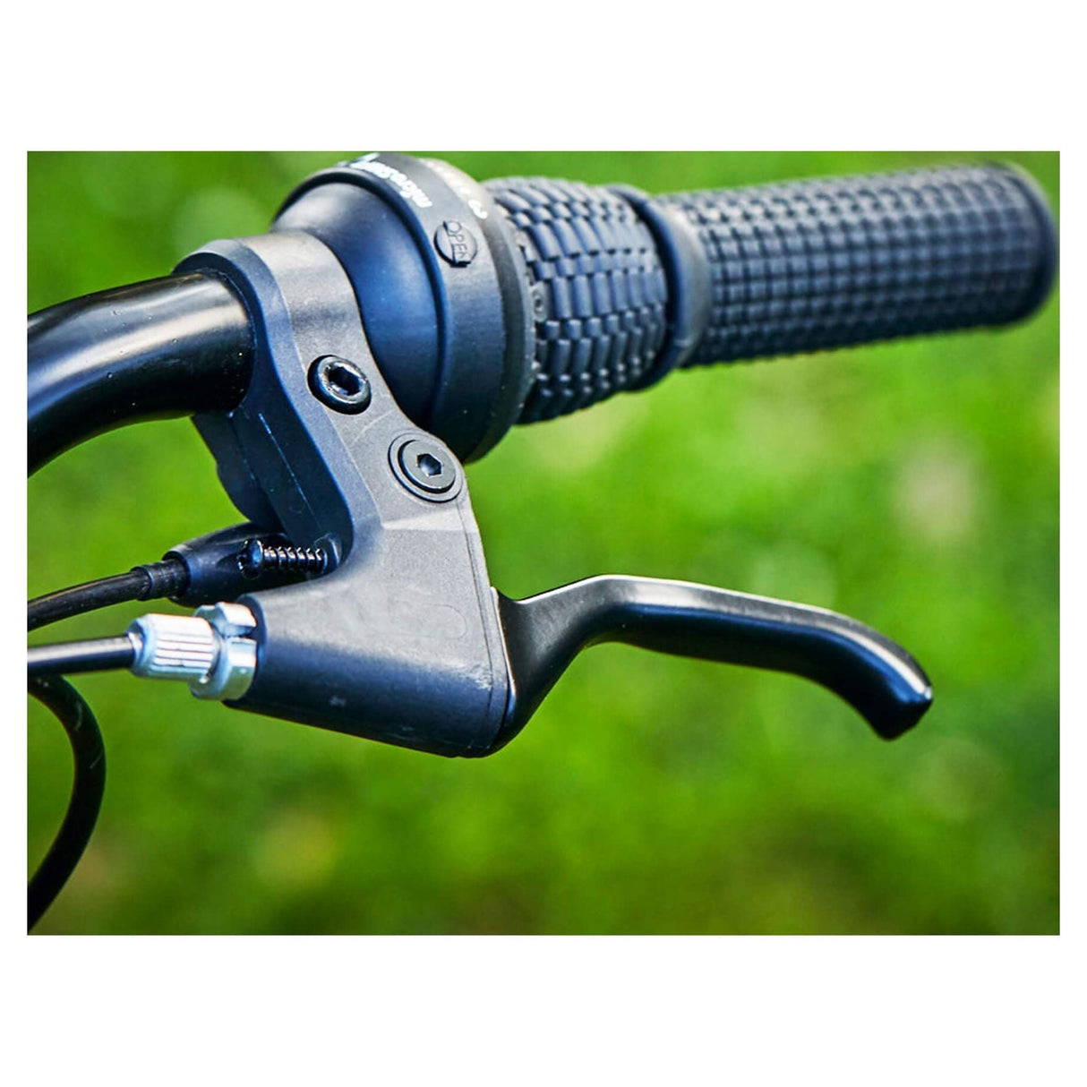 Huffy 24" Scout Boys' Hardtail 21-Speed Mountain Bike with Disc Brakes