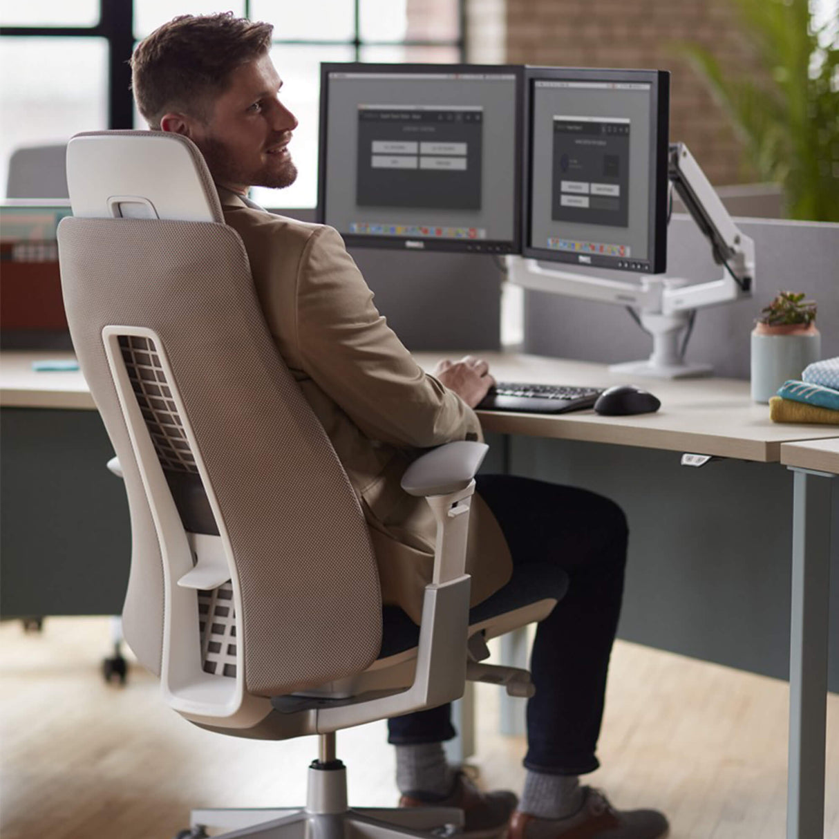 Fern Executive Chair