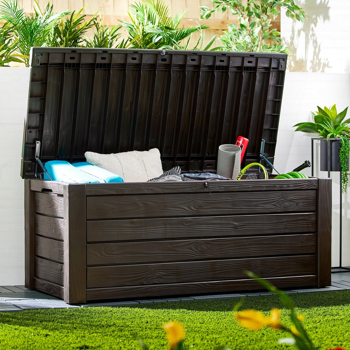 Keter Westwood 150 Gallon Outdoor Furniture Storage Deck Box, Espresso