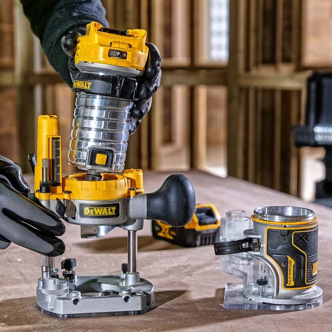 DeWalt DCW604NT-XJ 18v XR Brushless 1/4" Router Body Only in TSTAK Case
