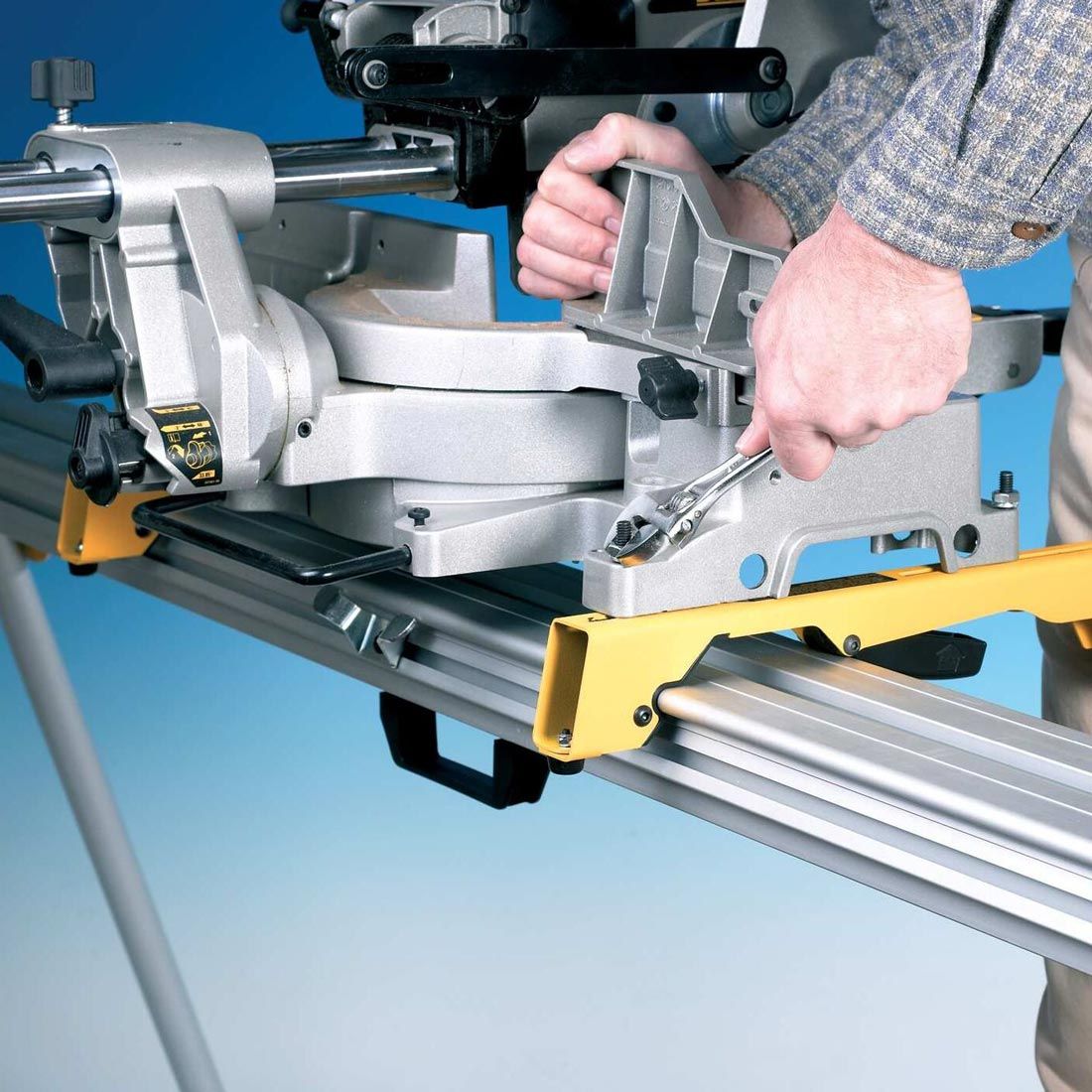 DeWalt DE7023-XJ Type 4 Universal Mitre Saw Leg Stand 212463