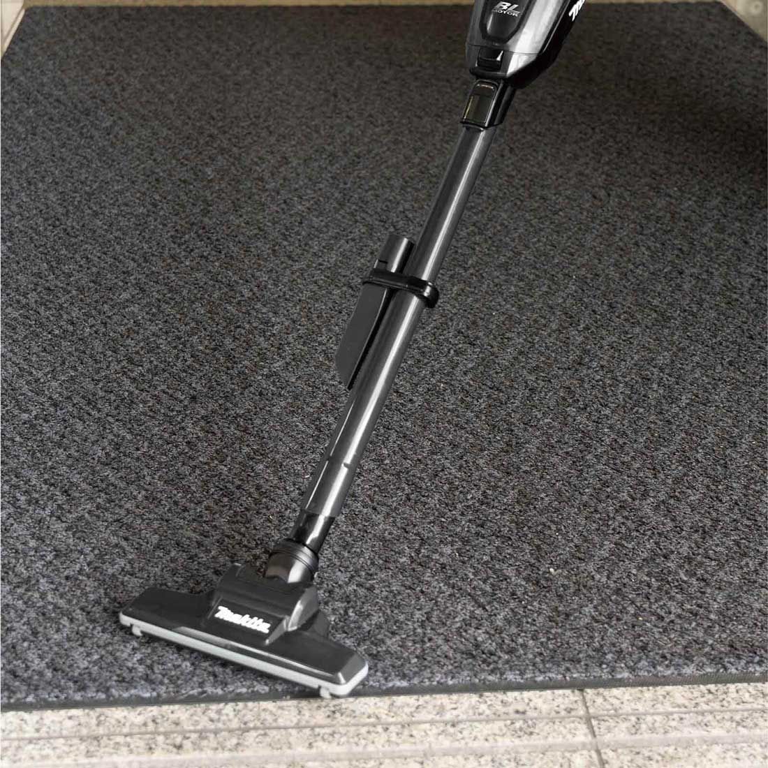 Makita CL002GD205 40v Max XGT Cordless Brushless Vacuum Cleaner Black Inc 2x 2.5Ah Batts